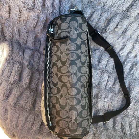 Coach Bag - Picture 4 of 7